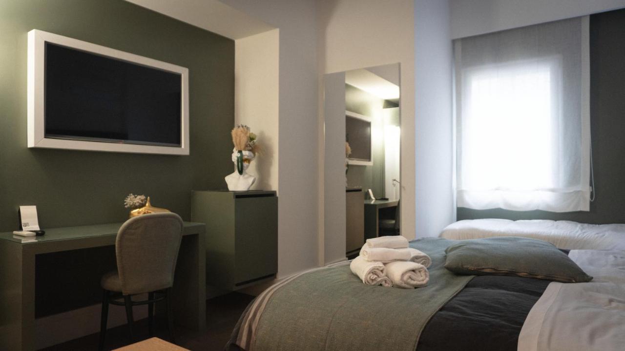 Xenia Luxury Rooms เรจโจ ดี คาลาเบีย ภายนอก รูปภาพ